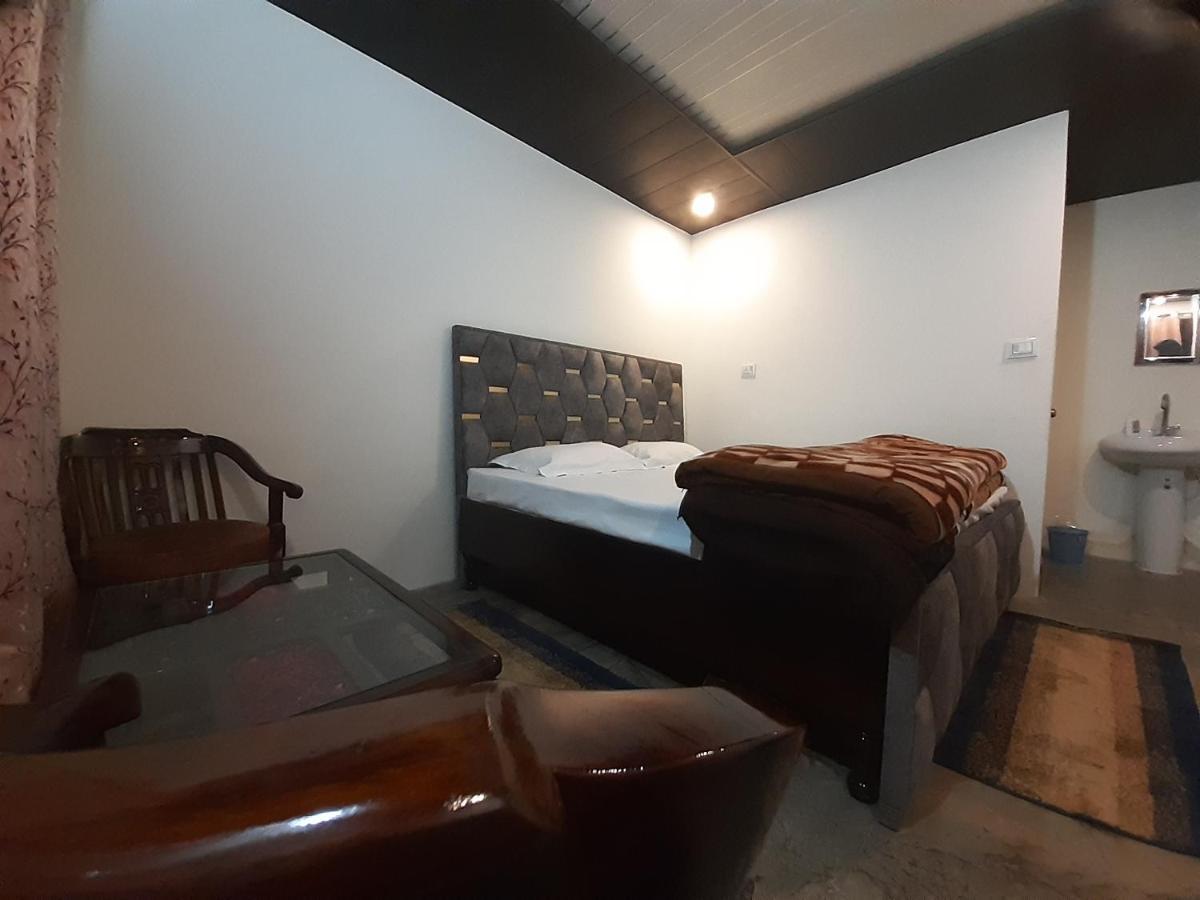 Lake Haven Resort, Sari, Chopta Eksteriør billede